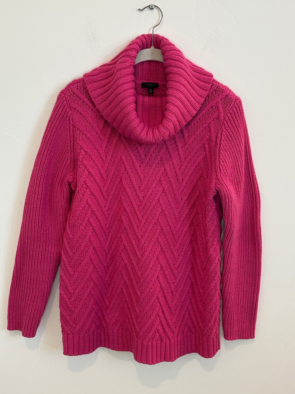 Talbots Deep Pink Cowl Neck Sweater; Chevron Knit, Size Medium Petite